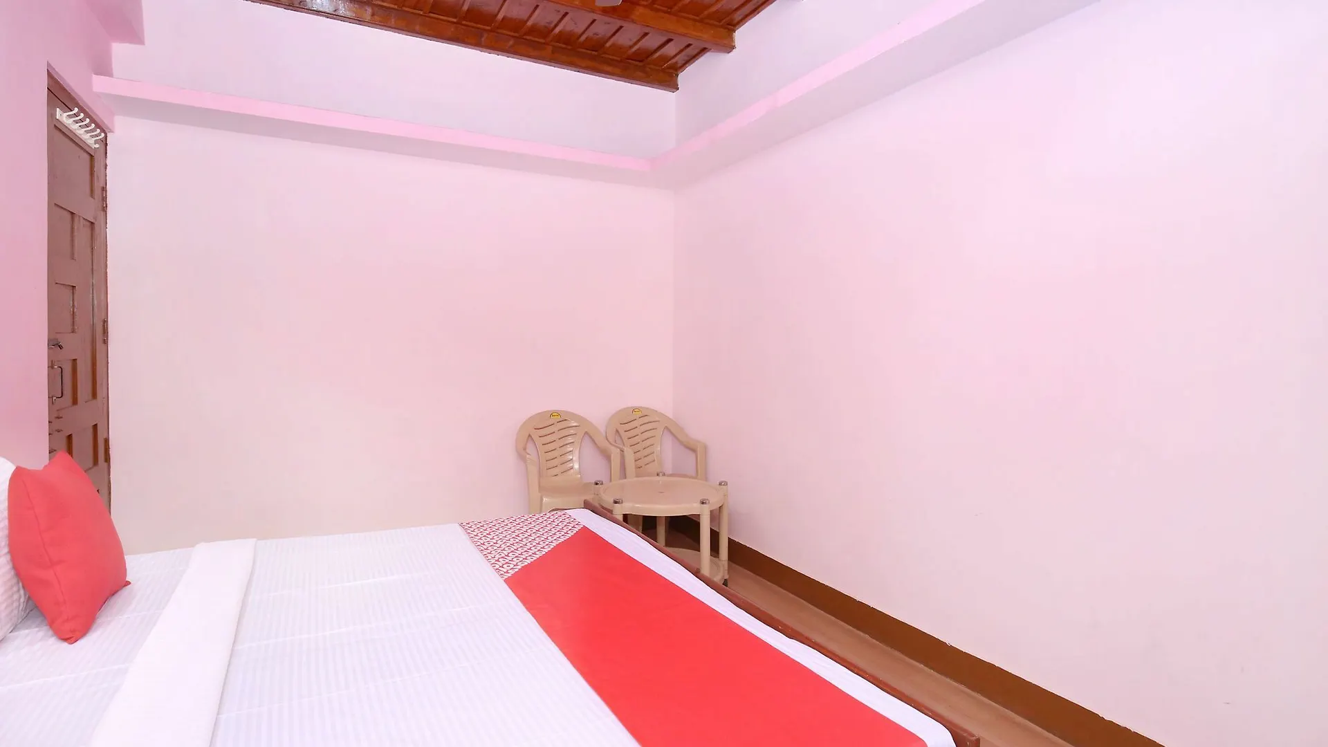 Apartment Oyo 12795 Home Down Hill Stay Shoghi Shimla