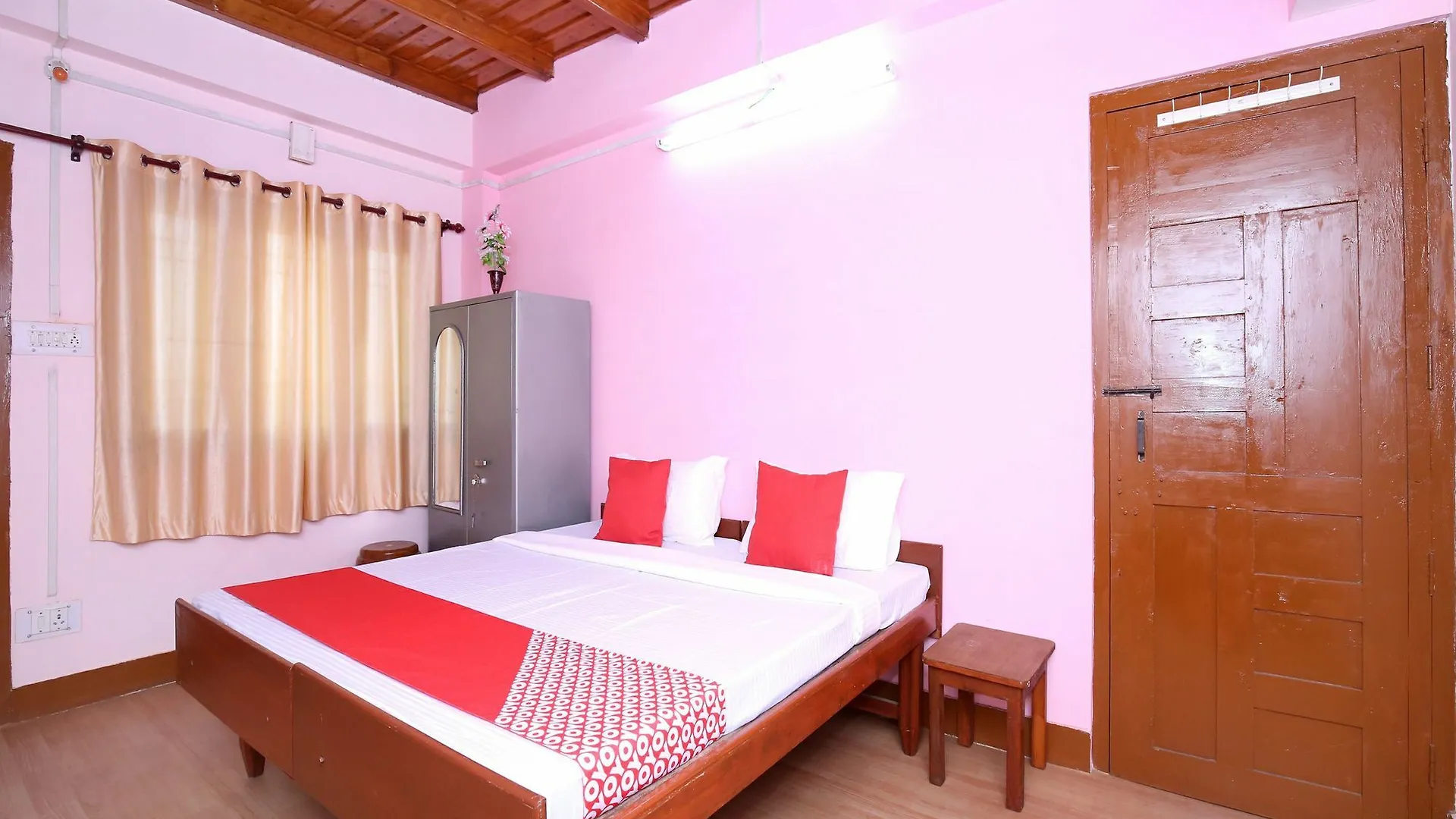 Oyo 12795 Home Down Hill Stay Shoghi Shimla India